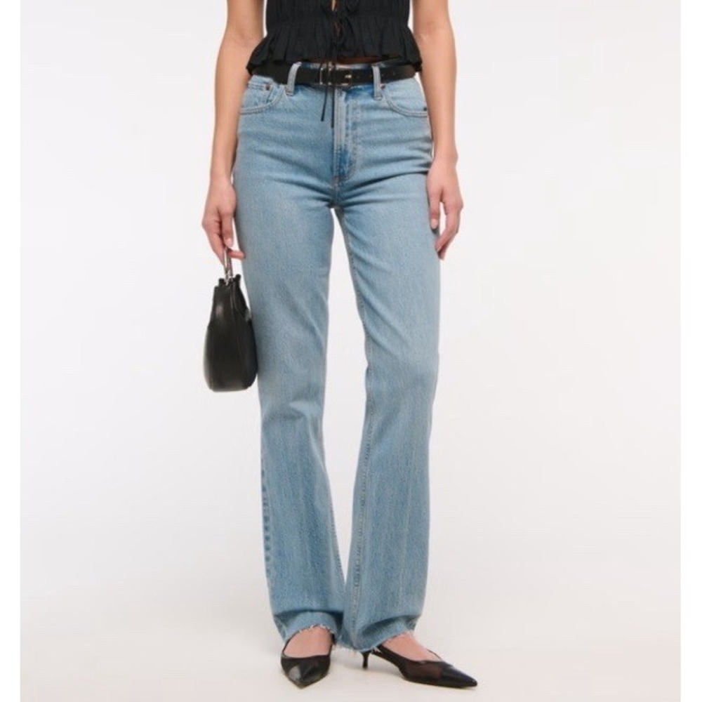 Abercrombie Fitch Jeans Womens 35/20R Light Wash Straight Ultra High Rise NWT$90